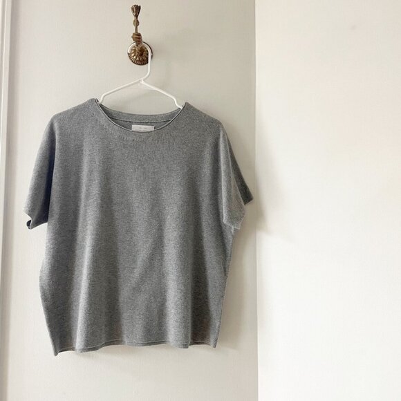 • Oak + Fort Grey Short Sleeve Knit Sweater Top • Small - Picture 1 of 7